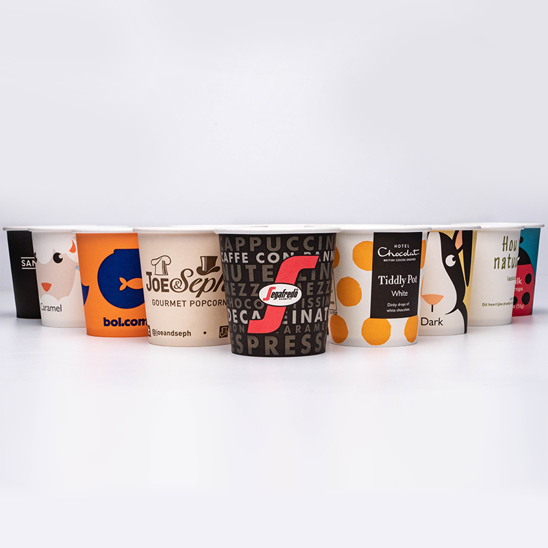 Enkelwandige papieren beker